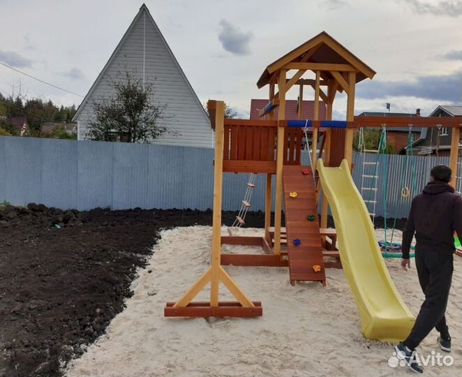 Детская площадка для всей семьи