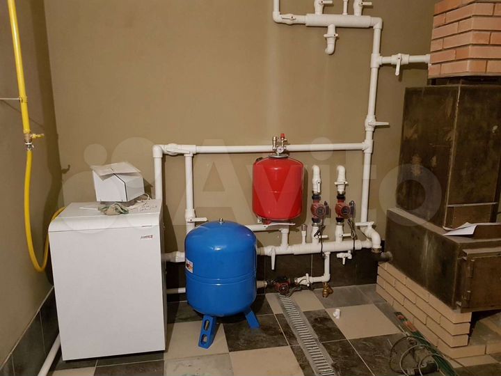 Дом 310 м² на участке 15 сот.