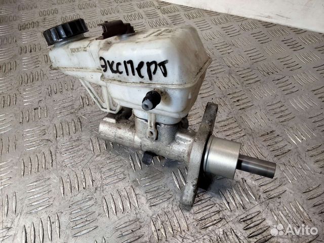 Главный тормозной цилиндр Peugeot Expert 2