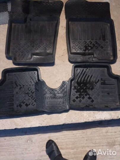 Автомобильные коврики резиновые