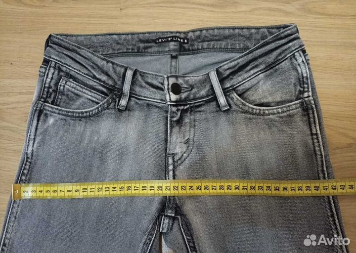 Серые женские джинсы Levis,line 8,р.42-44