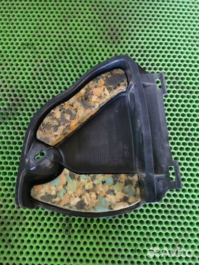 Крышка заднего фонаря задняя правая Renault Megane