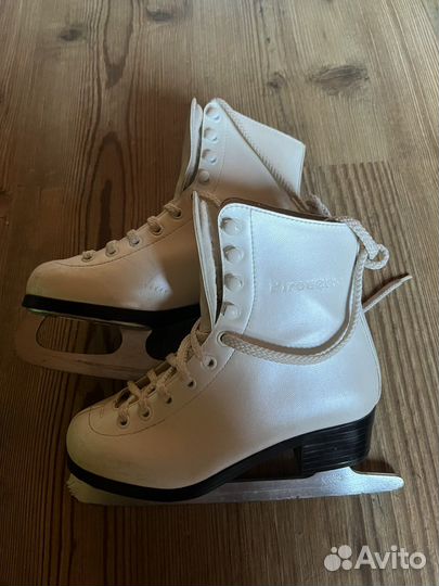 Коньки для фигурного катания