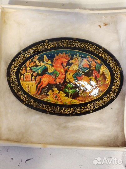 Брошь. Мстера