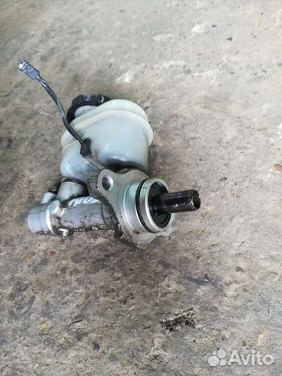 Главный тормозной цилиндр Киа Рио 1