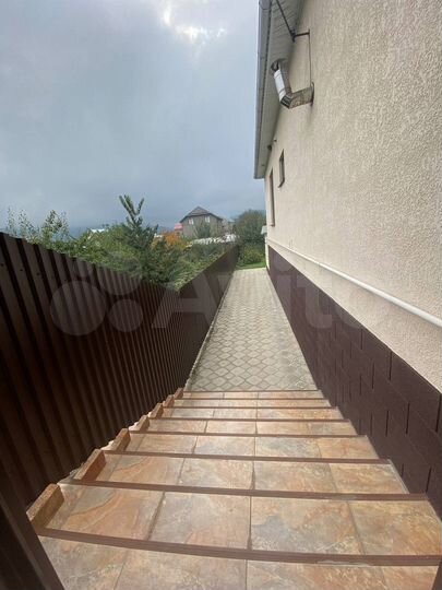 Дом 180 м² на участке 14 сот.