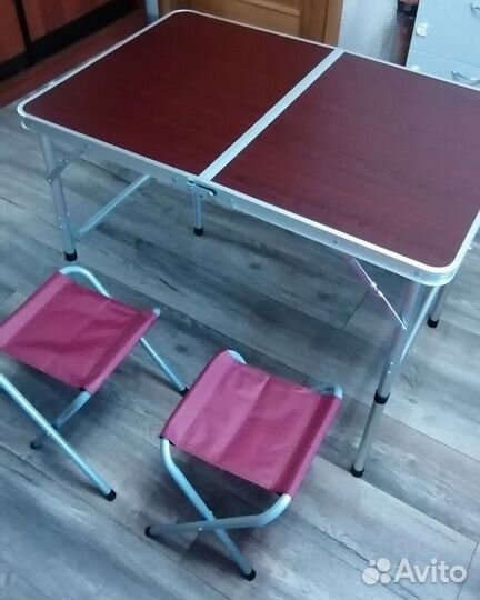 Стол раскладной и 4 стула для пикника новые