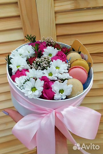 Цветы и макаронс макарони макаруны macarons