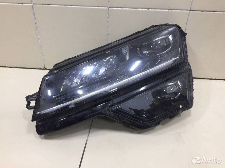 Фара передняя левая Skoda Karoq