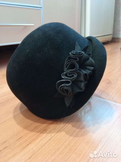 Шляпа женская черная демисезонная