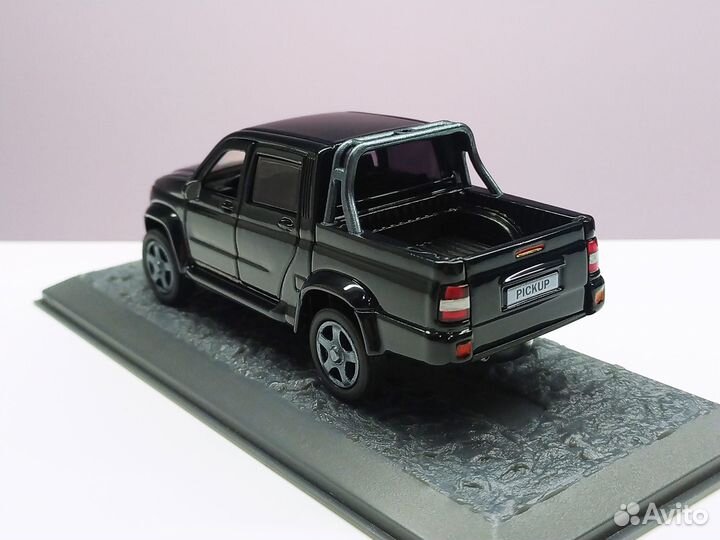 1:43 UAZ Pickup