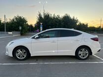 Hyundai Elantra 2.0 AT, 2020, 25 300 км, с пробегом, цена 2 500 000 руб.