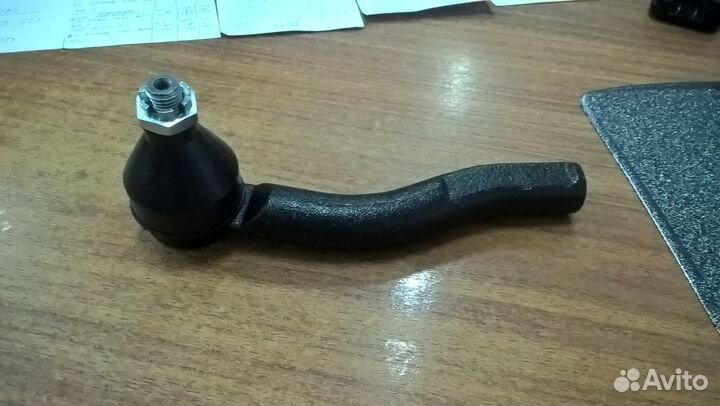 Наконечник поперечной рулевой тяги (правый) тойота