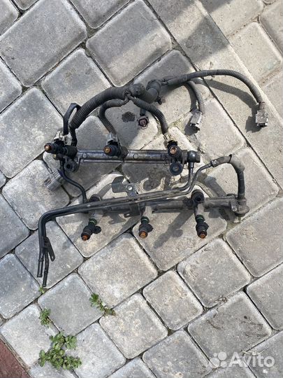 Топливная рампа с форсунками