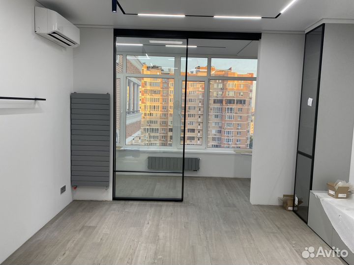 Перегородка из стекла под ключ