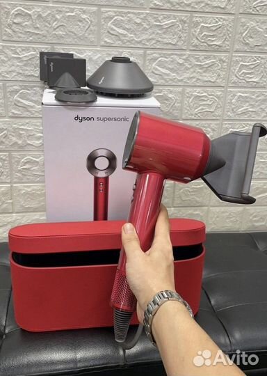 Фен Dyson supersonic hd08 с боксом Новый+расчески