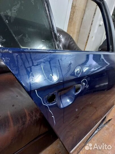 Дверь задняя правая Volkswagen Passat B6