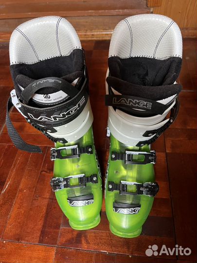 Горнолыжные ботинки lange