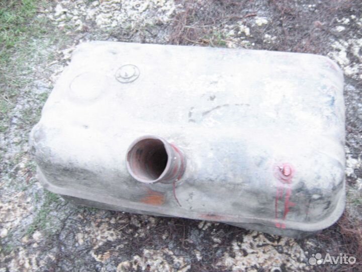 Топливный бак на авто. ЗИЛ газ