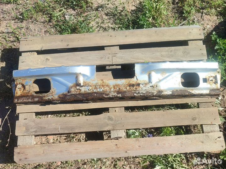 Усилитель заднего бампера Шевроле нива