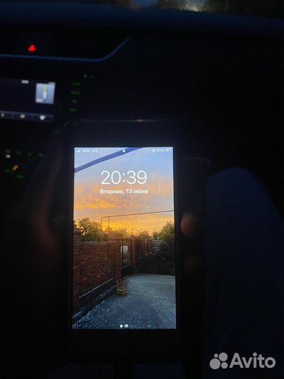 Продам iPhone 7 в хорошем состоянии