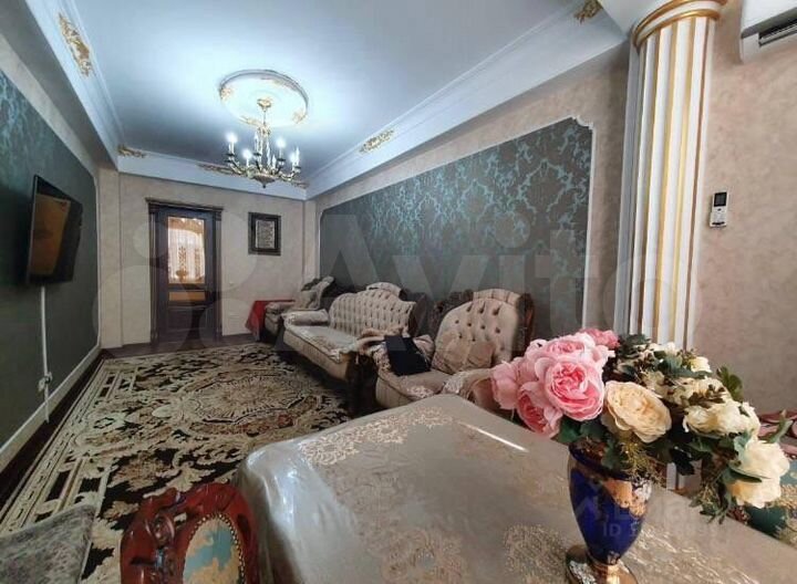 3-к. квартира, 102 м², 5/7 эт.