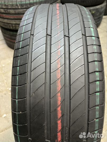 Michelin Primacy 4 215/55 R17