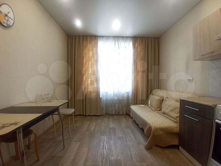 2-к. квартира, 61 м², 3/17 эт.