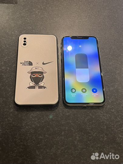 iPhone X, 256 ГБ