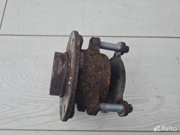 Ступица задняя левая Jeep Renegade 1 EJK 2016