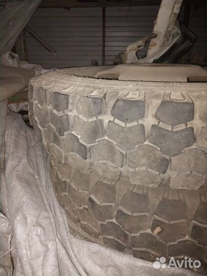 Резина 8.25 Р 20 для газ 3307-09 с дисками бу