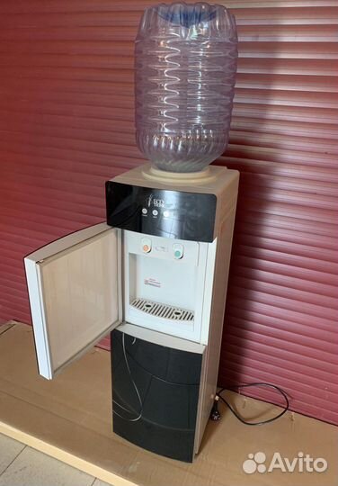 Кулер для воды напольный бу Ecotronic
