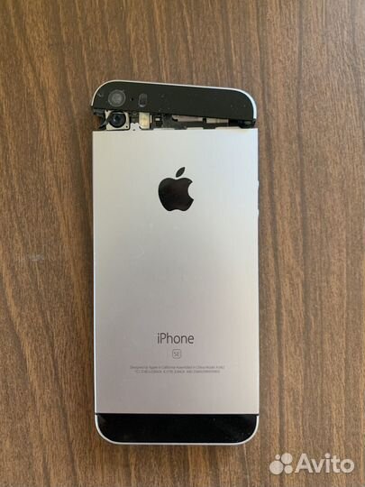iPhone SE, 32 ГБ