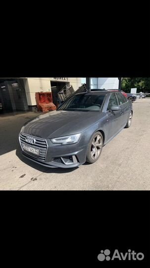 В разборе Audi A4 b9