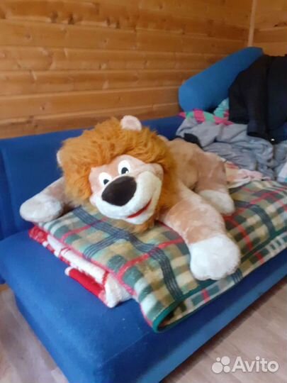 Большая мягкая игрушка лев