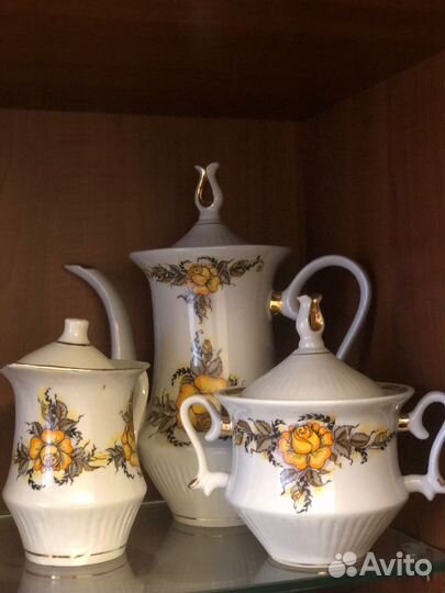 Кофейный сервиз фарфоровый 1970 г. Розы с золотом