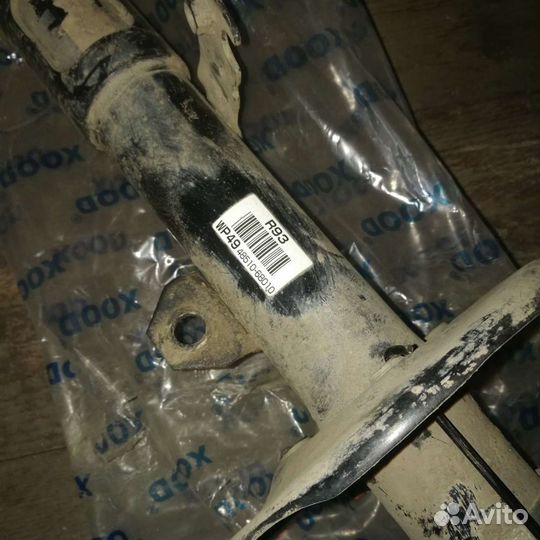 Стойки амортизатора тойота виш