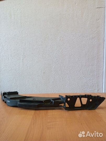 Кронштейн фары передний левый Volkswagen Polo