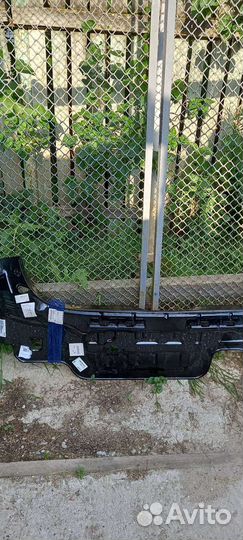 Панель задняя багажника