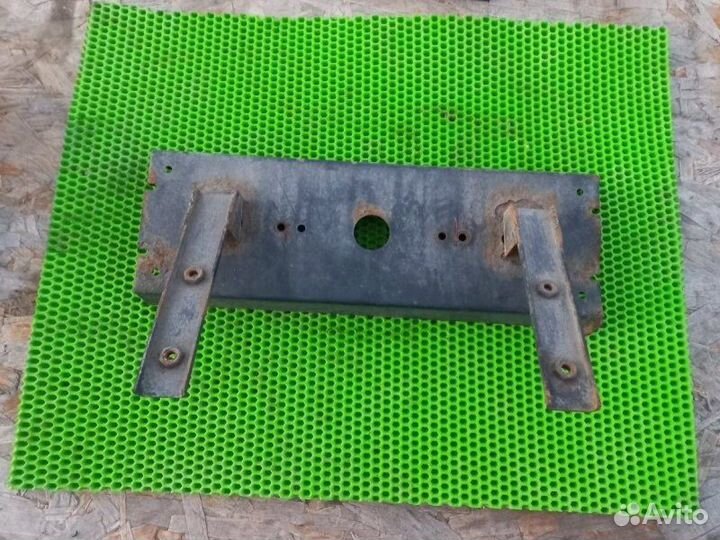 Кронштейн фонаря задний Камаз 5490 2018