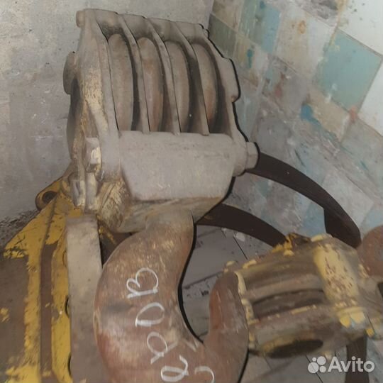 Гак,крюк,полиспаст на D355