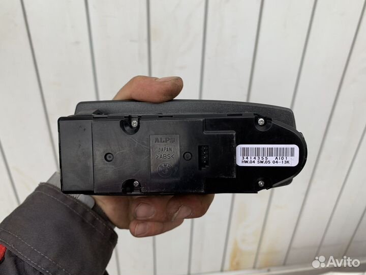 Блок управления стеклоподъемниками X3 E83 BMW