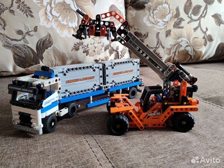 Lego Technic 42062 Контейнерный терминал