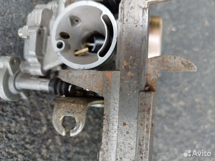 Карбюратор на китайский скутер 4 т