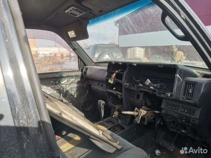 Кузов isuzu bighorn,запчасти подвески, бензобак