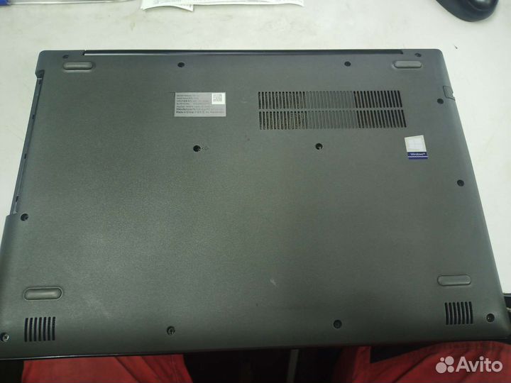 Ноутбук lenovo