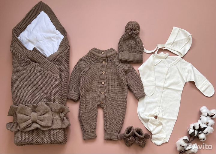 Вязаный комплект на выписку новый