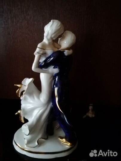 Фарфоровые статуэтки