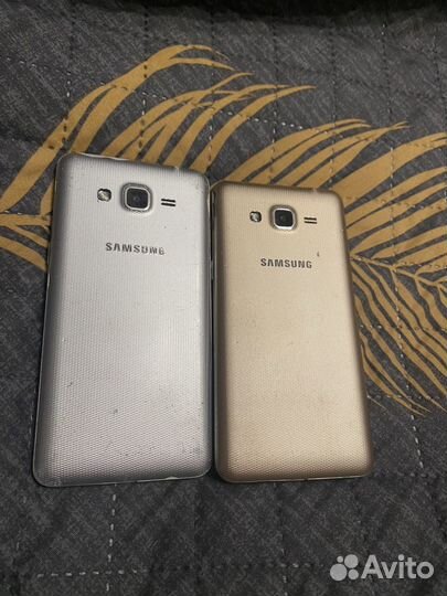Телефон Samsung