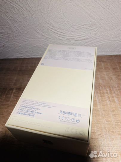 Коробка от iPhone 8 Plus gold 64 GB